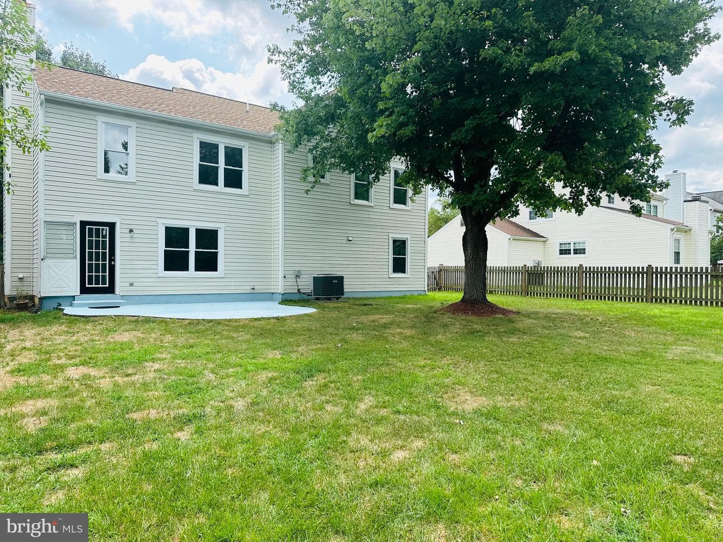 8640 Sunnygate Drive photo 2