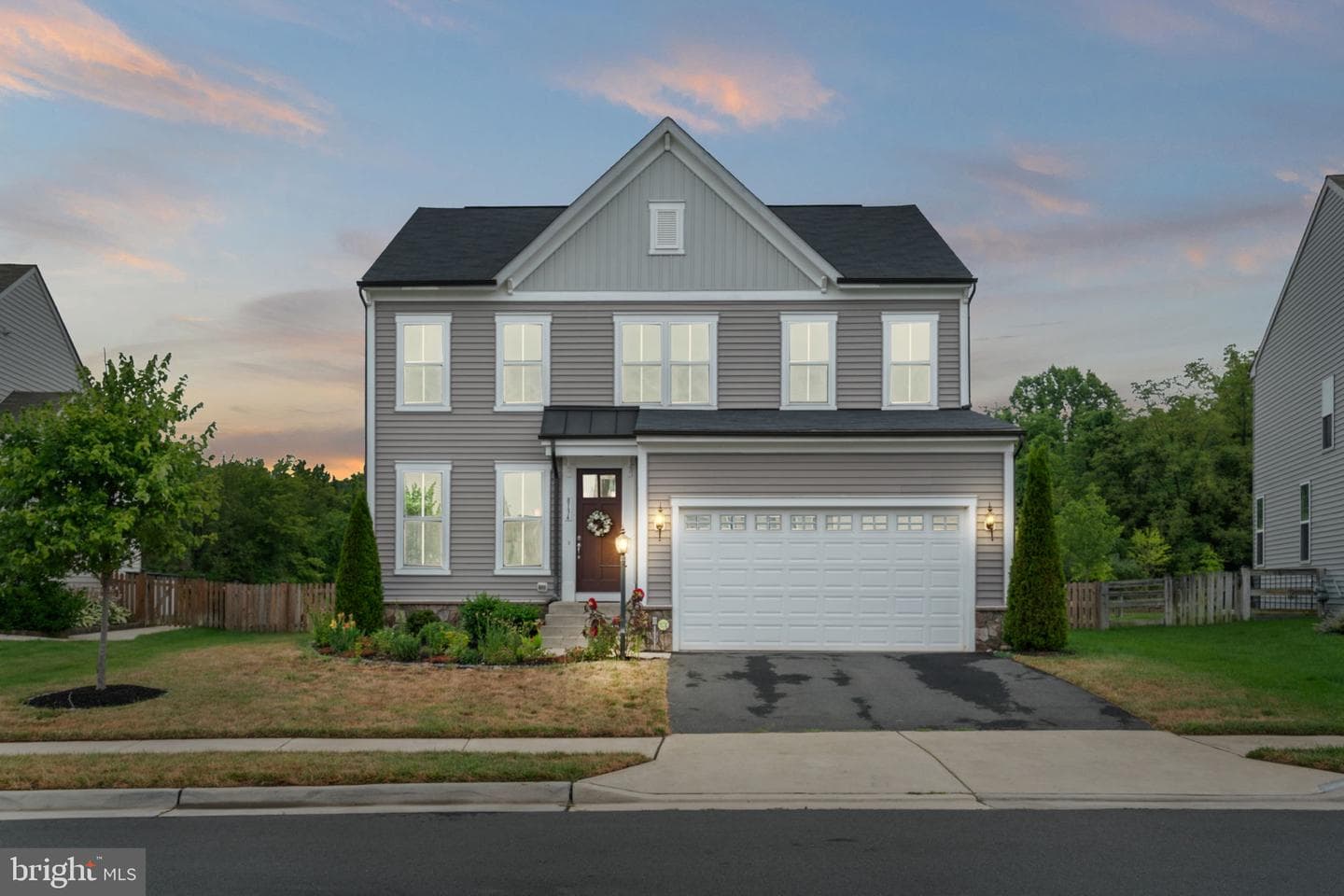 8134 Skystone Loop photo 2