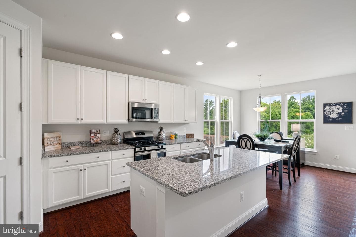 8134 Skystone Loop photo 9