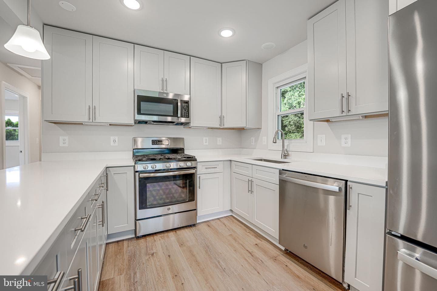14105 Franklin Street photo 16