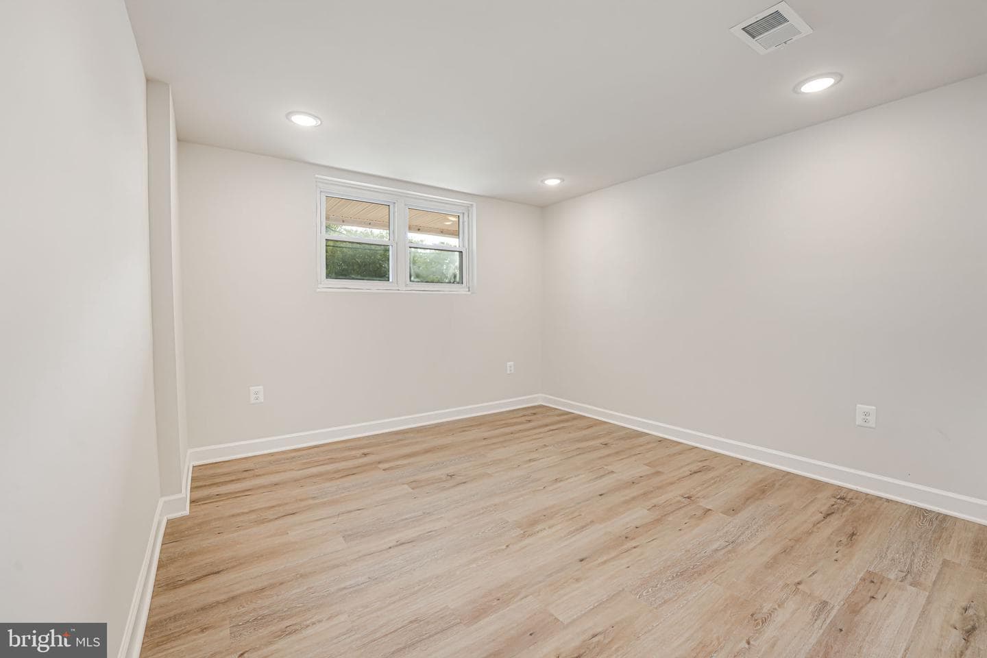 14105 Franklin Street photo 8