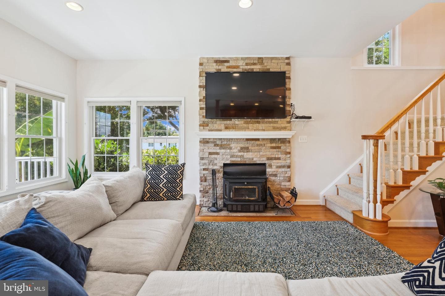 1106 Linden Street photo 5