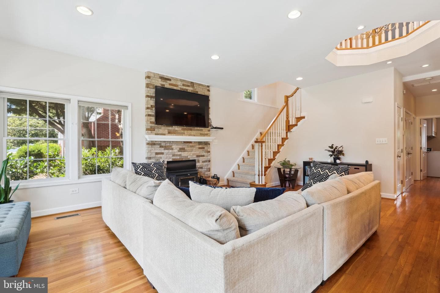 1106 Linden Street photo 6