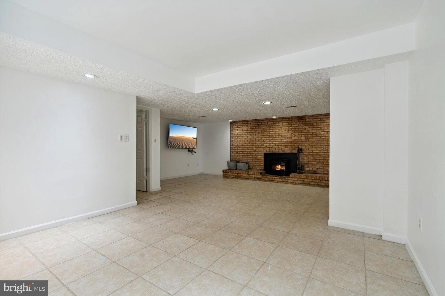 16204 Edgewood Drive photo 26
