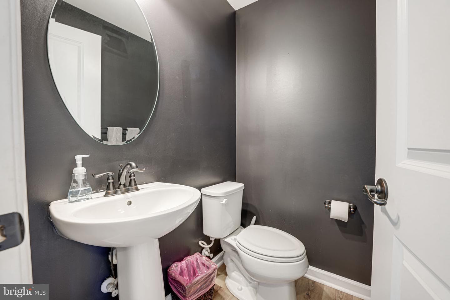 12921 Hoadly Manor Drive photo 35