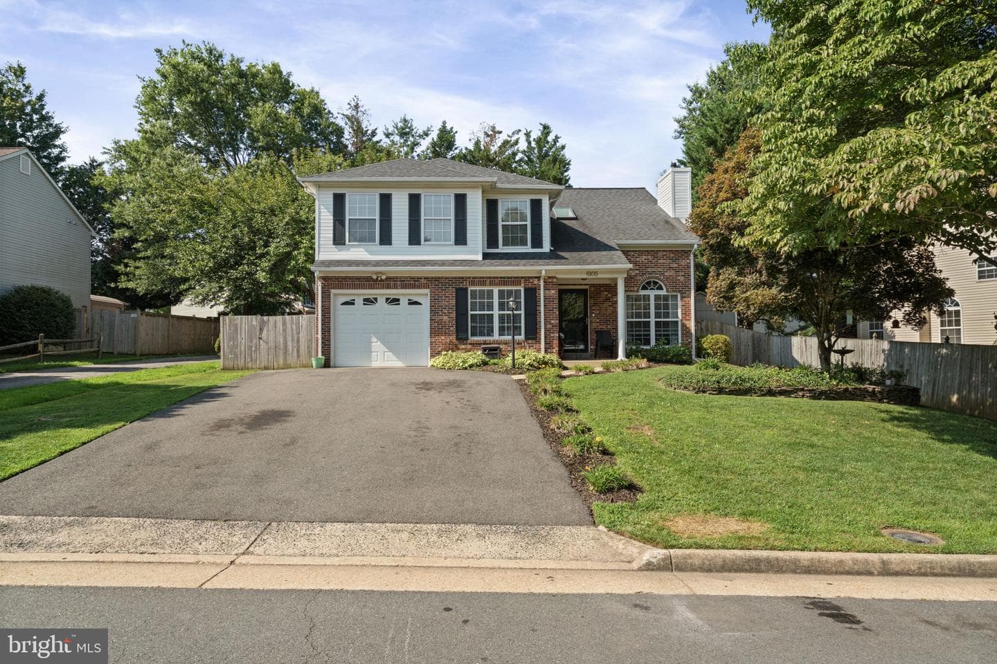 6105 Oust Lane photo 1