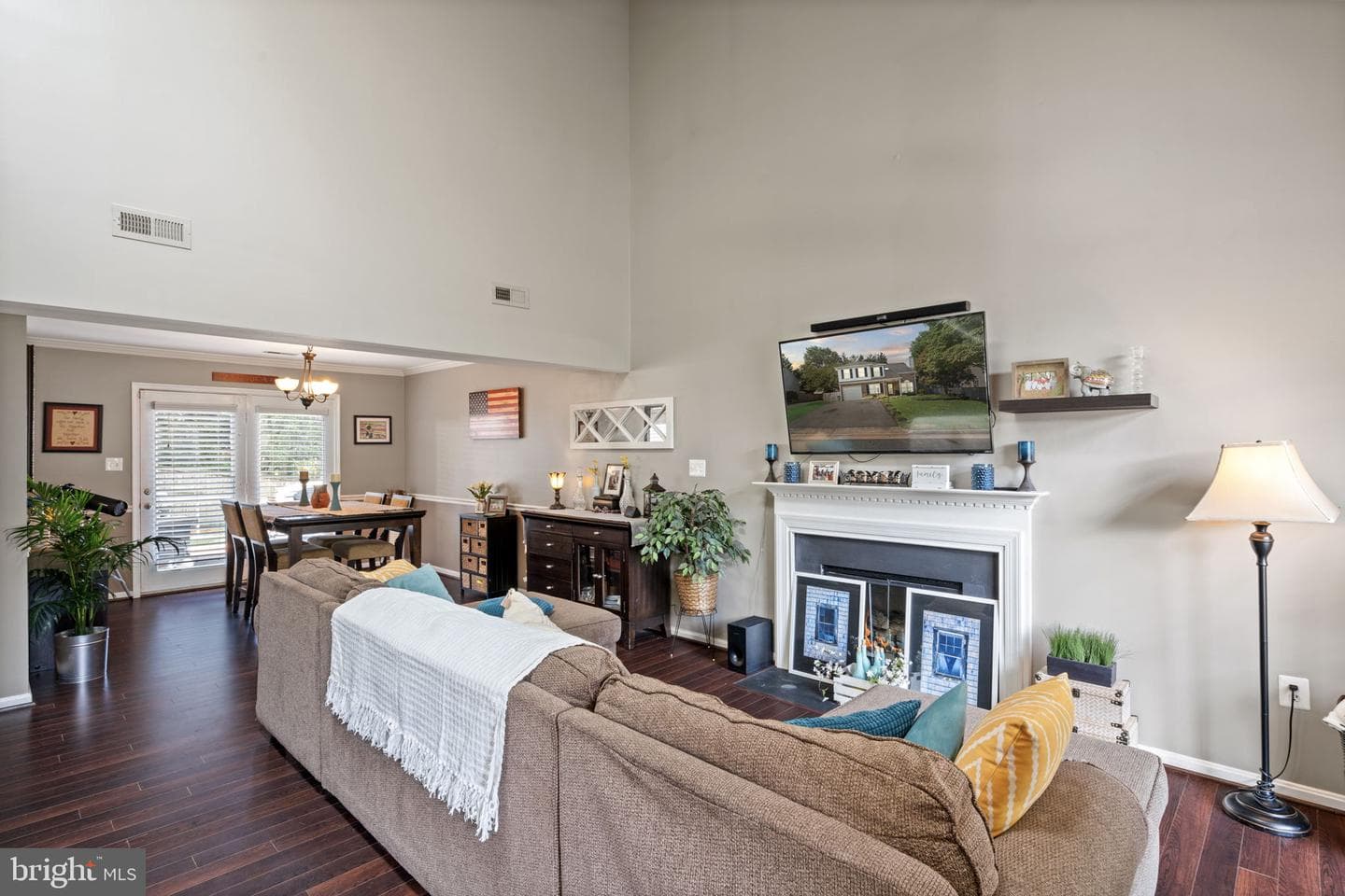 6105 Oust Lane photo 5