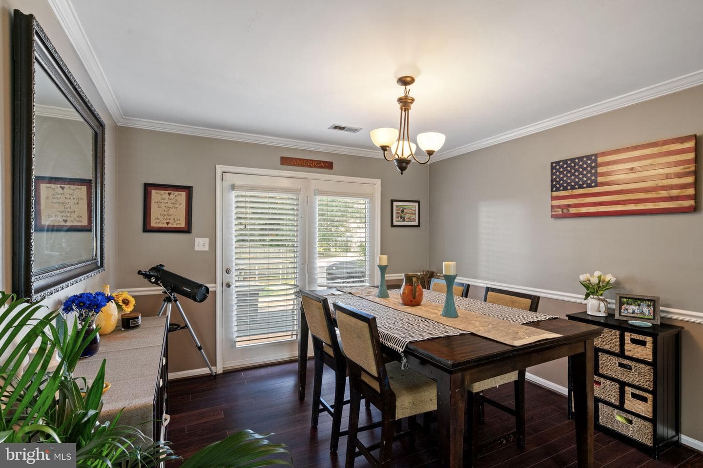 6105 Oust Lane photo 6