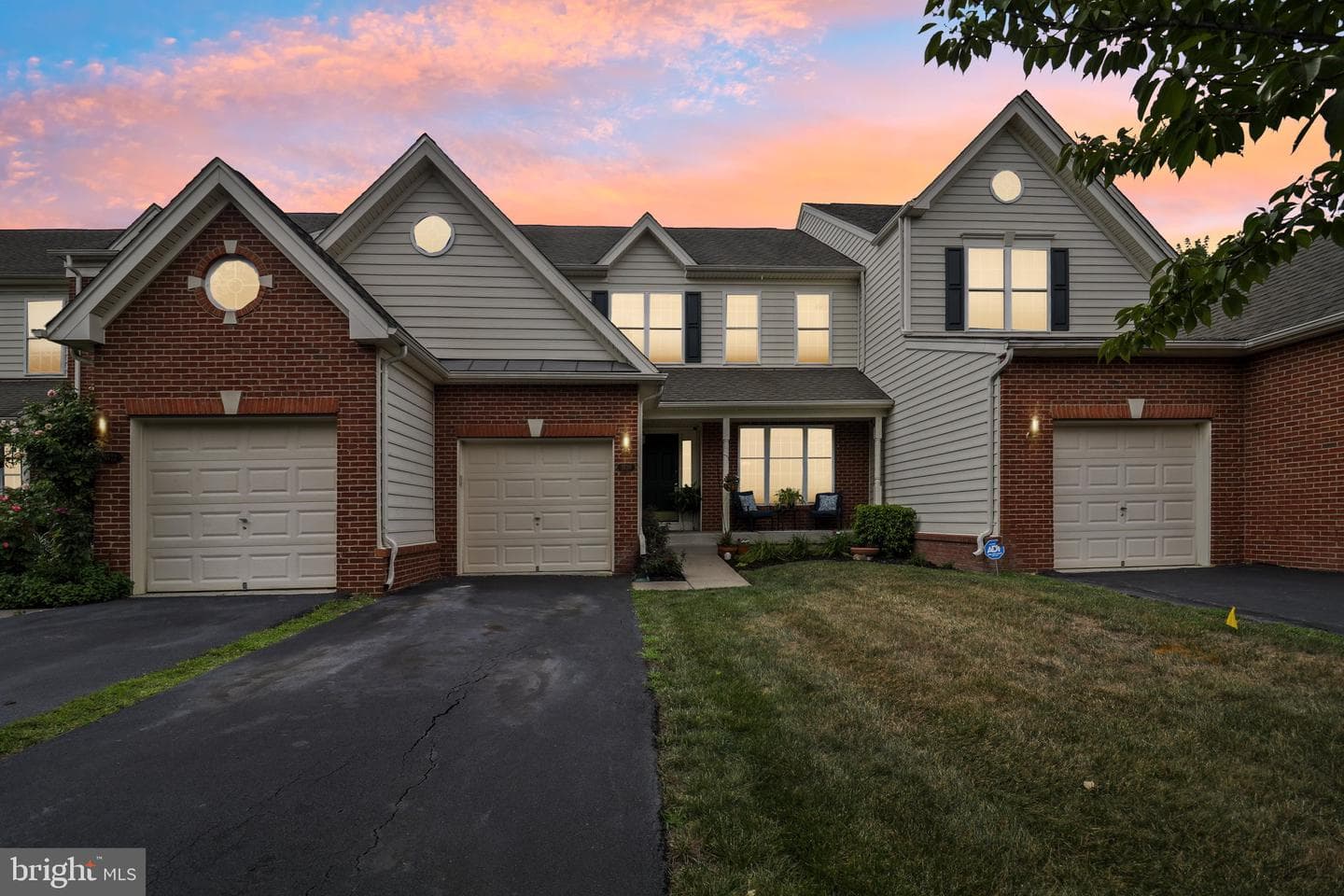 5520 Arrowfield Terrace photo 2