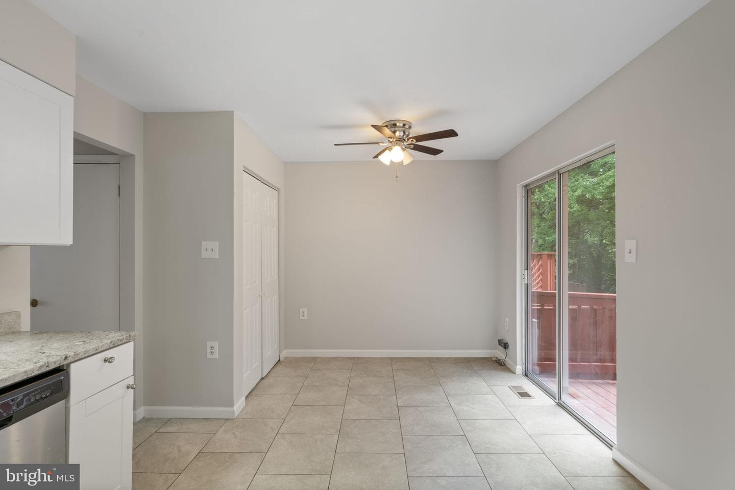 4985 Lambsgate Lane photo 13