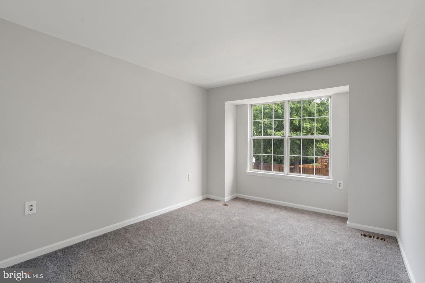 4985 Lambsgate Lane photo 18