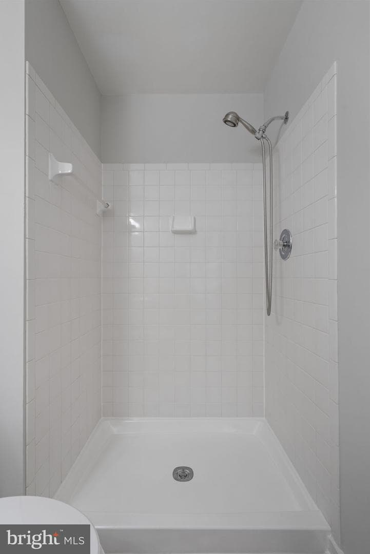 4985 Lambsgate Lane photo 24