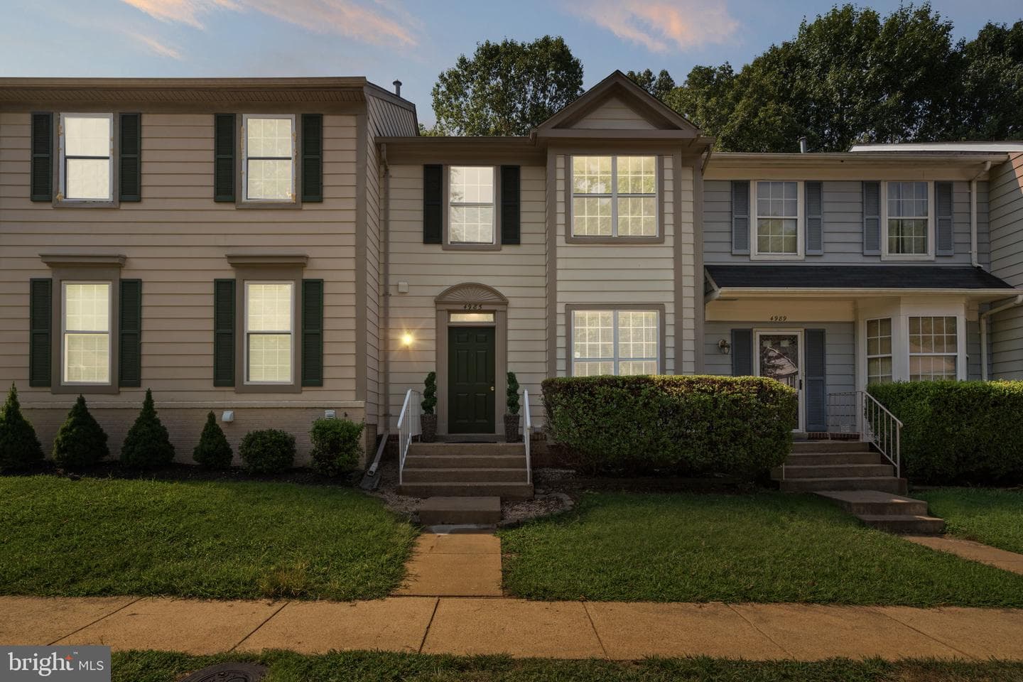 4985 Lambsgate Lane photo 3