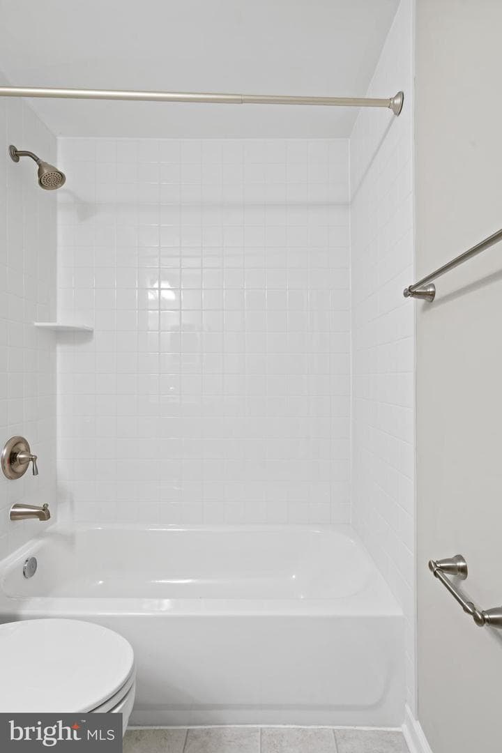 4301 Jonathan Court photo 32