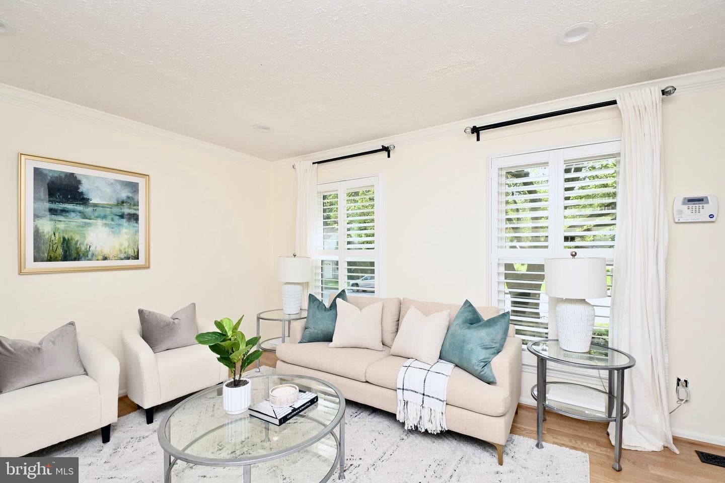 15044 Holleyside Drive photo 5