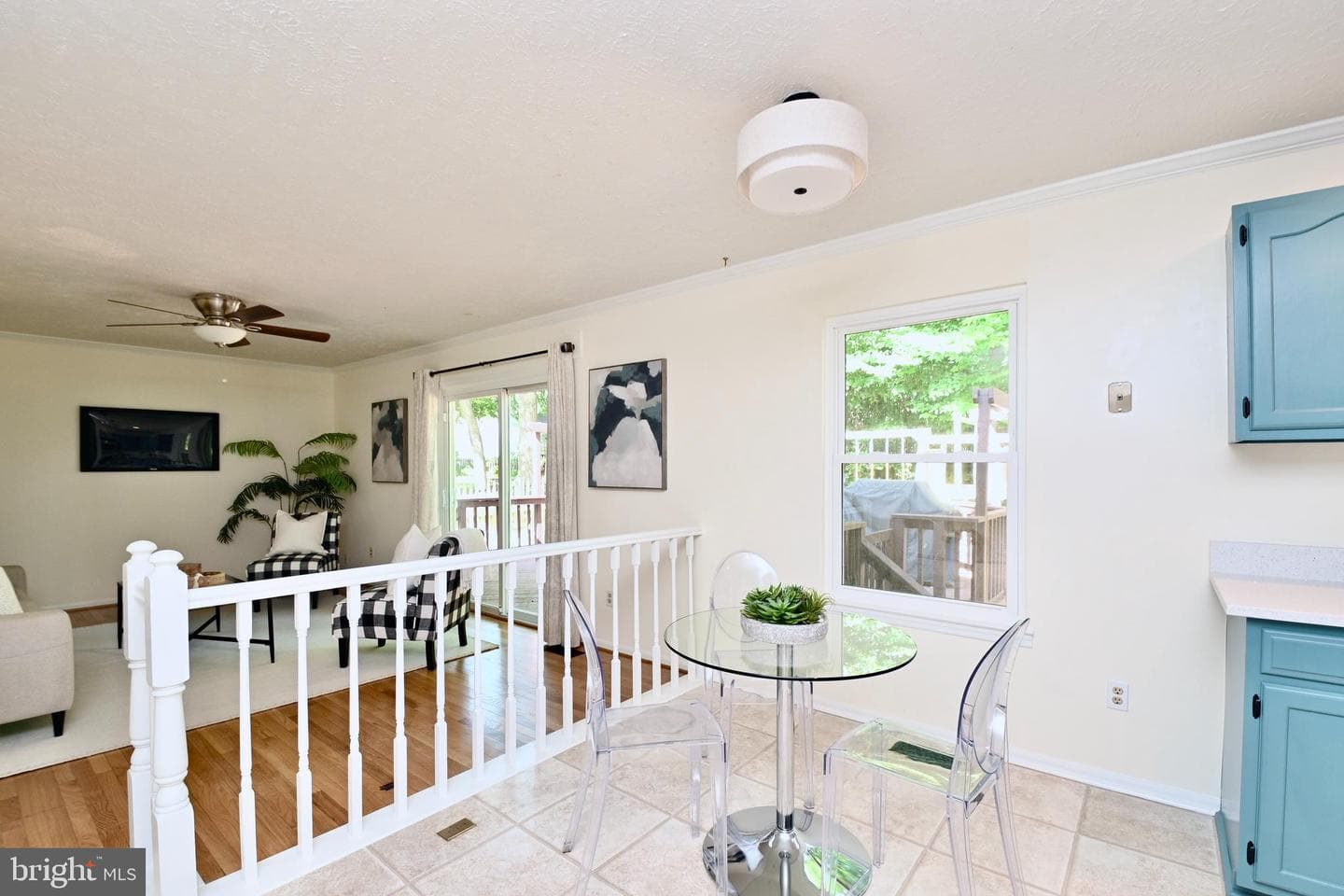 15044 Holleyside Drive photo 7