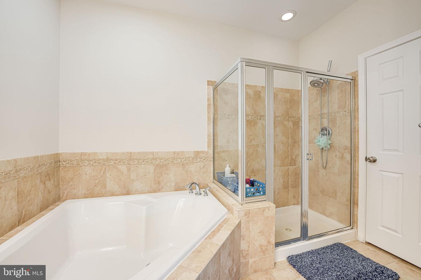 2591 Eastbourne Drive photo 28