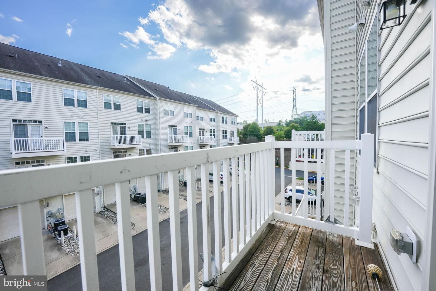 2591 Eastbourne Drive photo 32