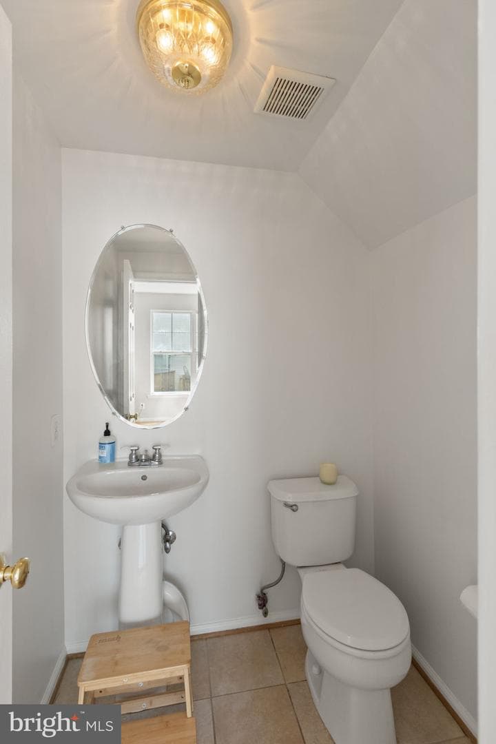 3569 Moon Way photo 9
