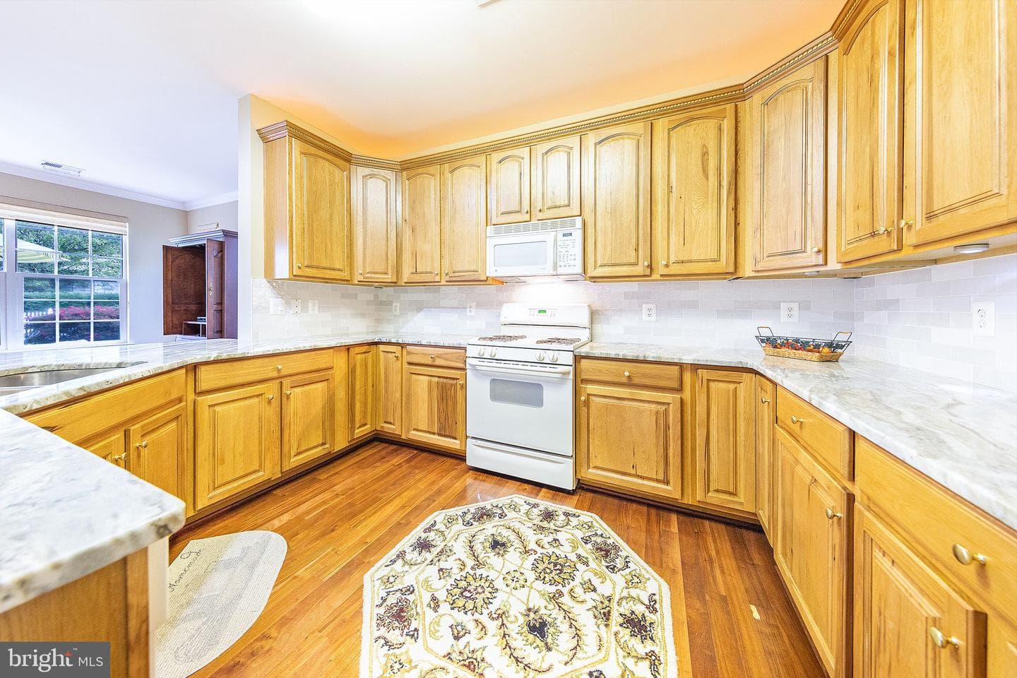 9516 Eredine Way photo 12
