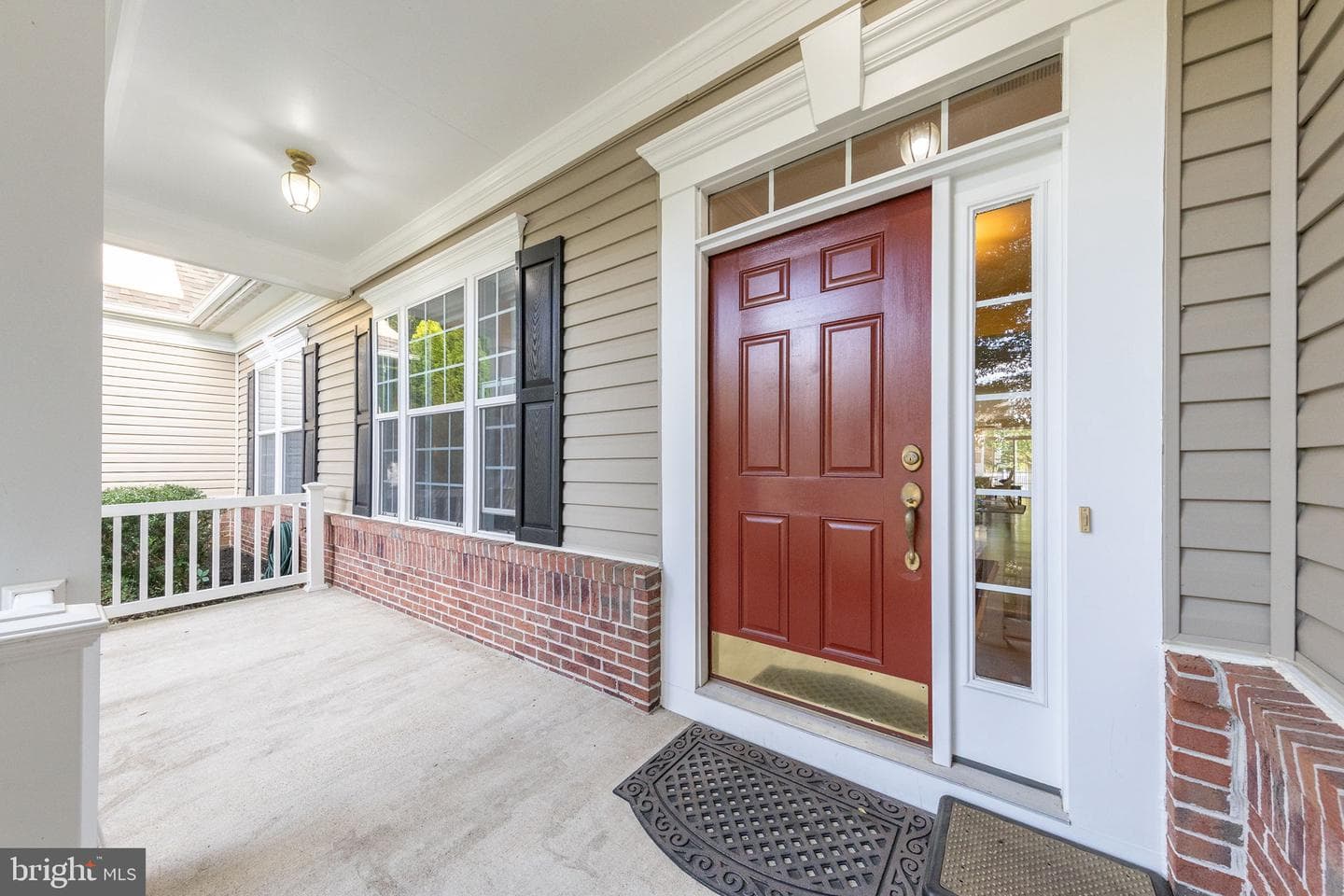 9516 Eredine Way photo 2