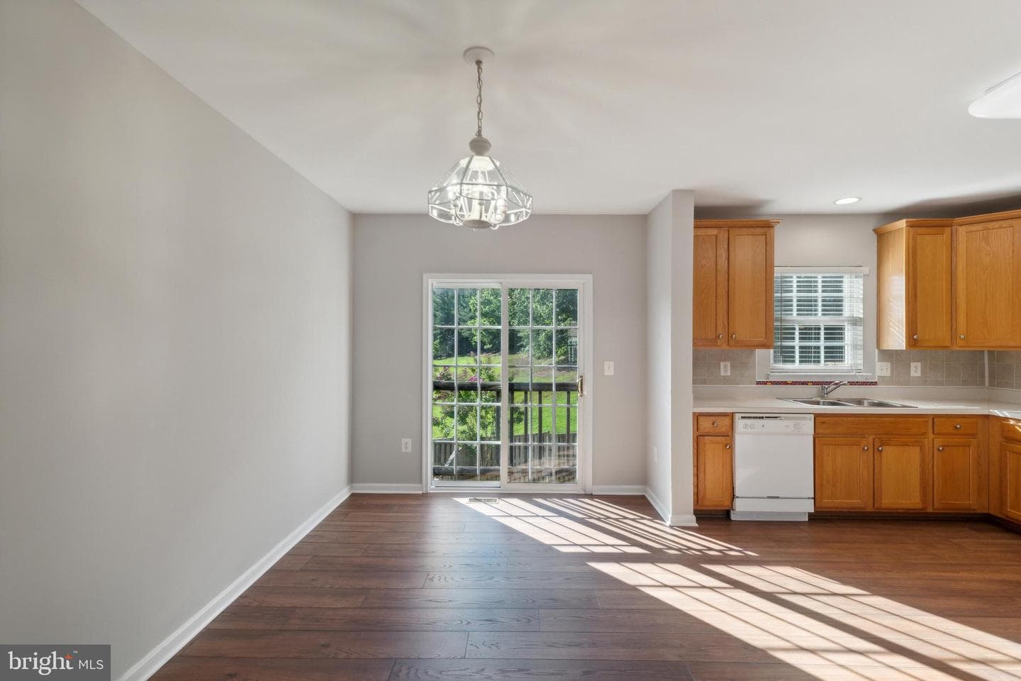 9838 Cheshire Ridge Circle photo 11