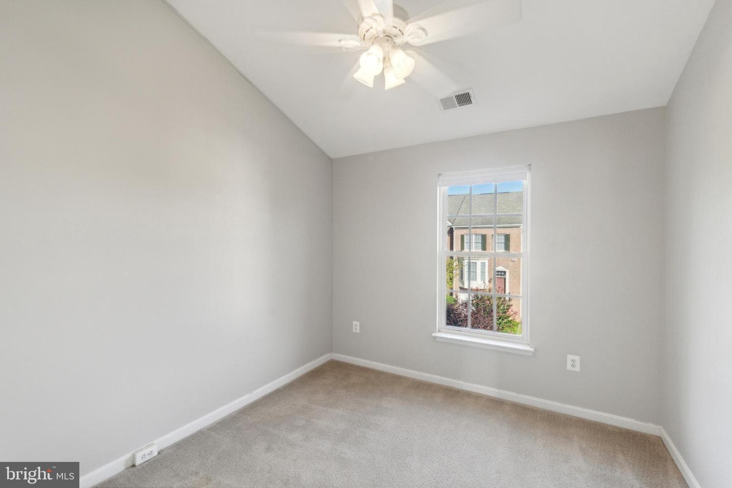9838 Cheshire Ridge Circle photo 16