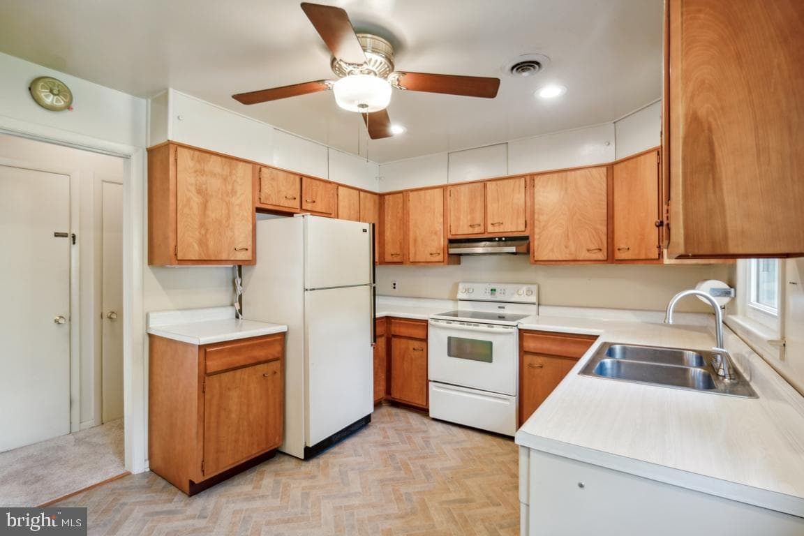 1514 Woodside Drive photo 12
