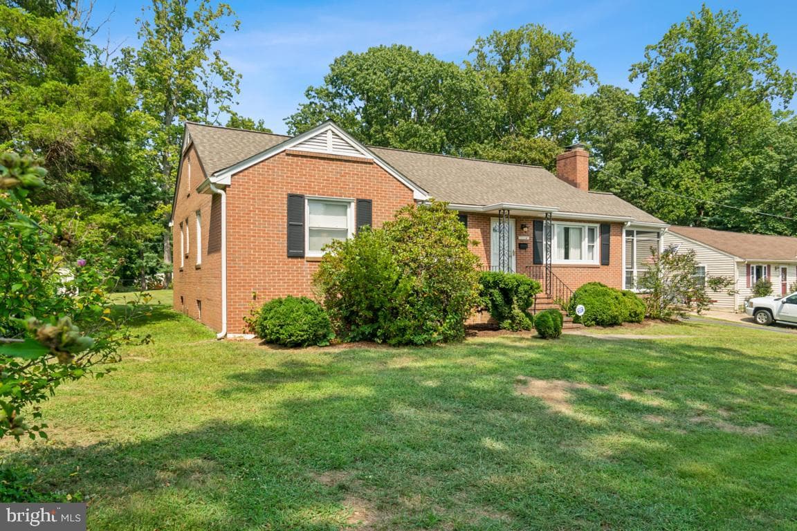 1514 Woodside Drive photo 4