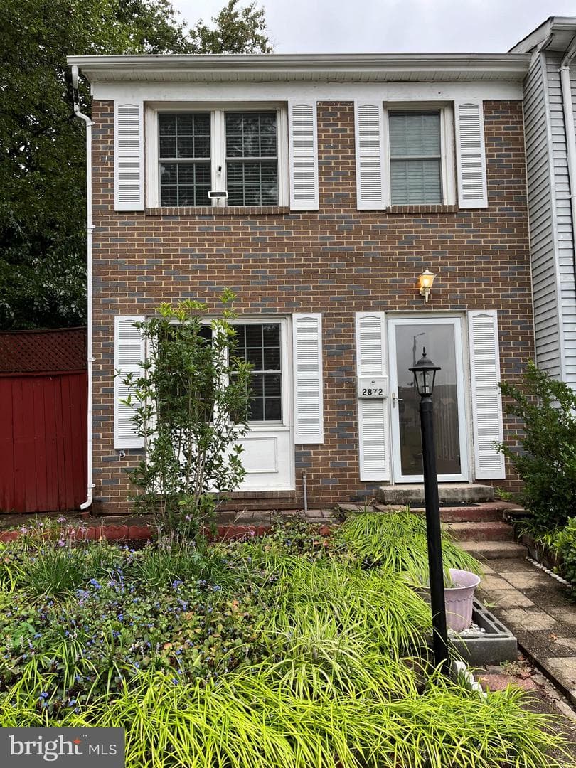 2872 Beechtree Lane photo 2