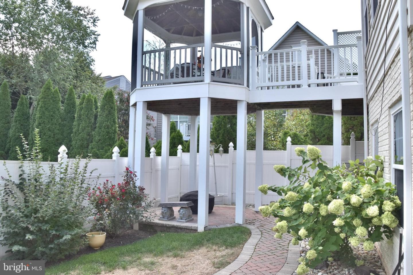 9405 Struthers Glen Court photo 7
