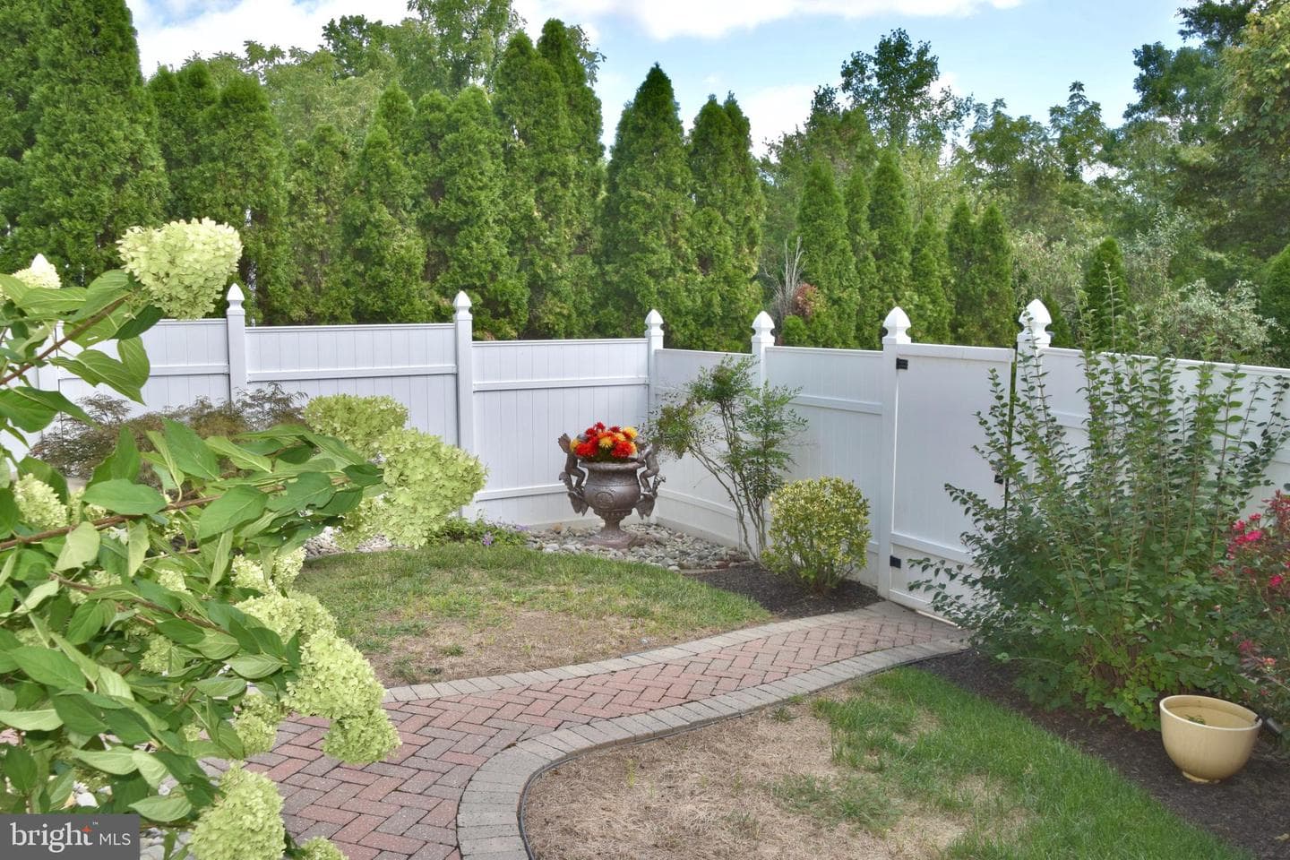 9405 Struthers Glen Court photo 8