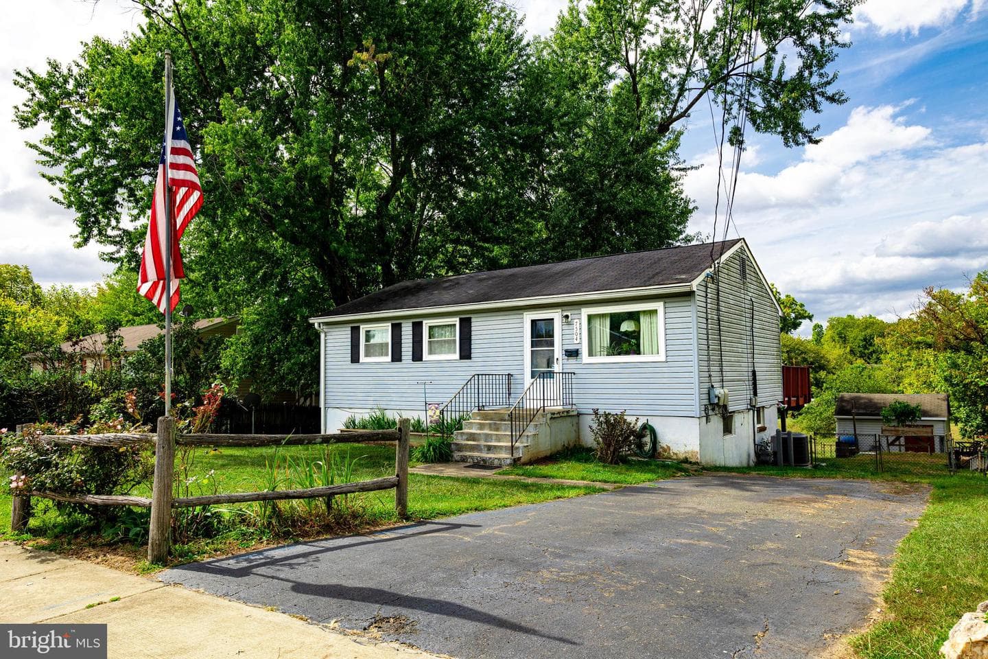7504 Alleghany Road photo 3