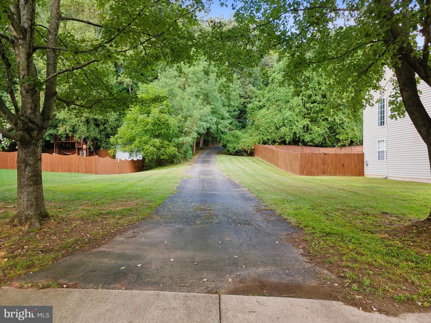 9370 Signal Station Drive photo 6