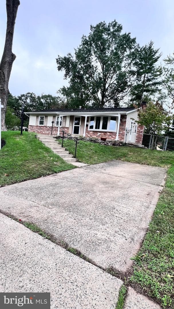10017 Copeland Drive photo 3