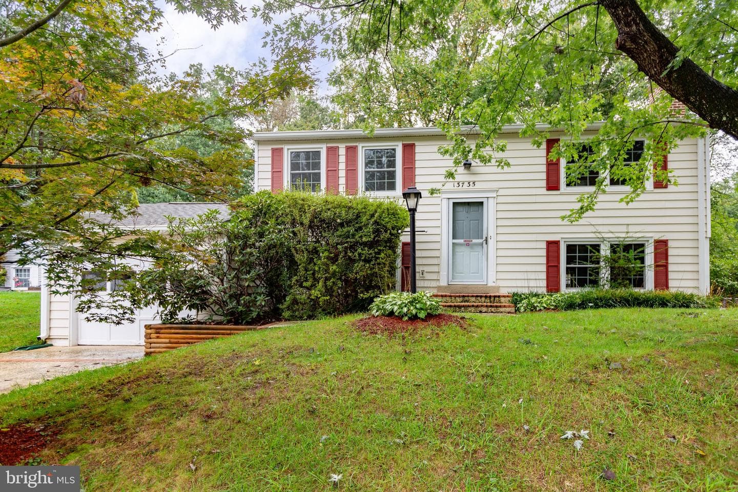 13735 Marilyn Court photo 1