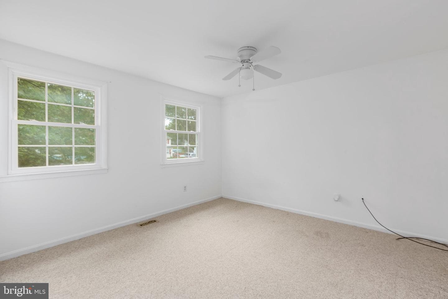 13735 Marilyn Court photo 10