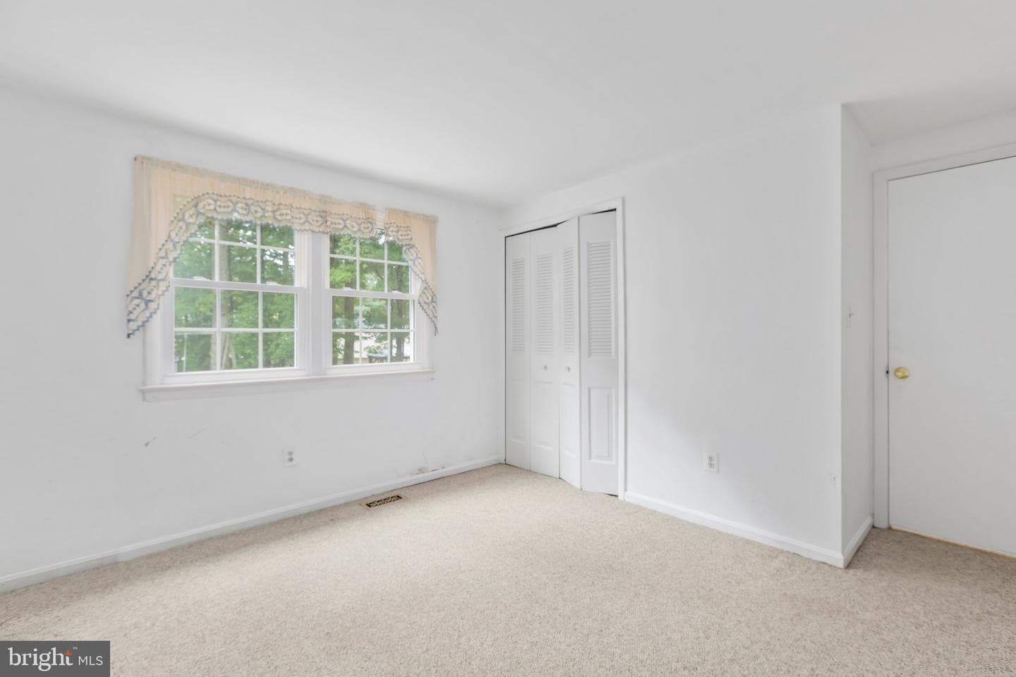 13735 Marilyn Court photo 14