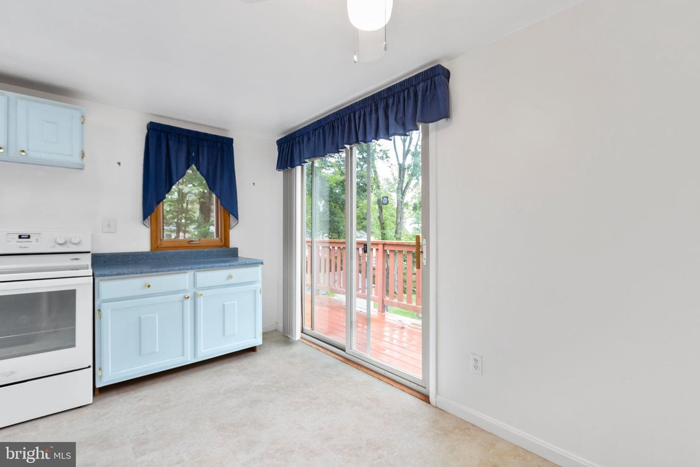 13735 Marilyn Court photo 5