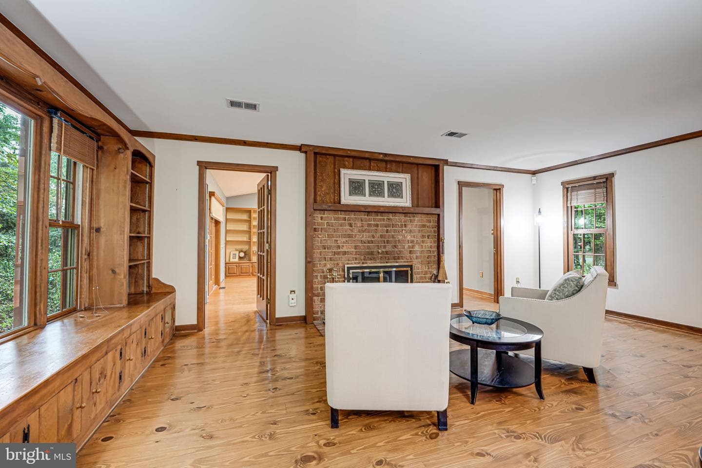 12042 Kahns Road photo 12