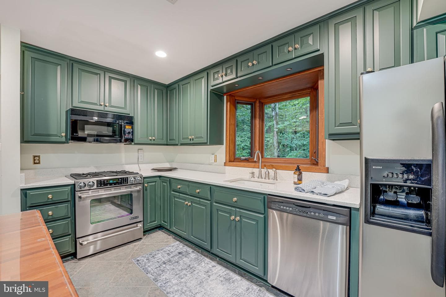 12042 Kahns Road photo 24