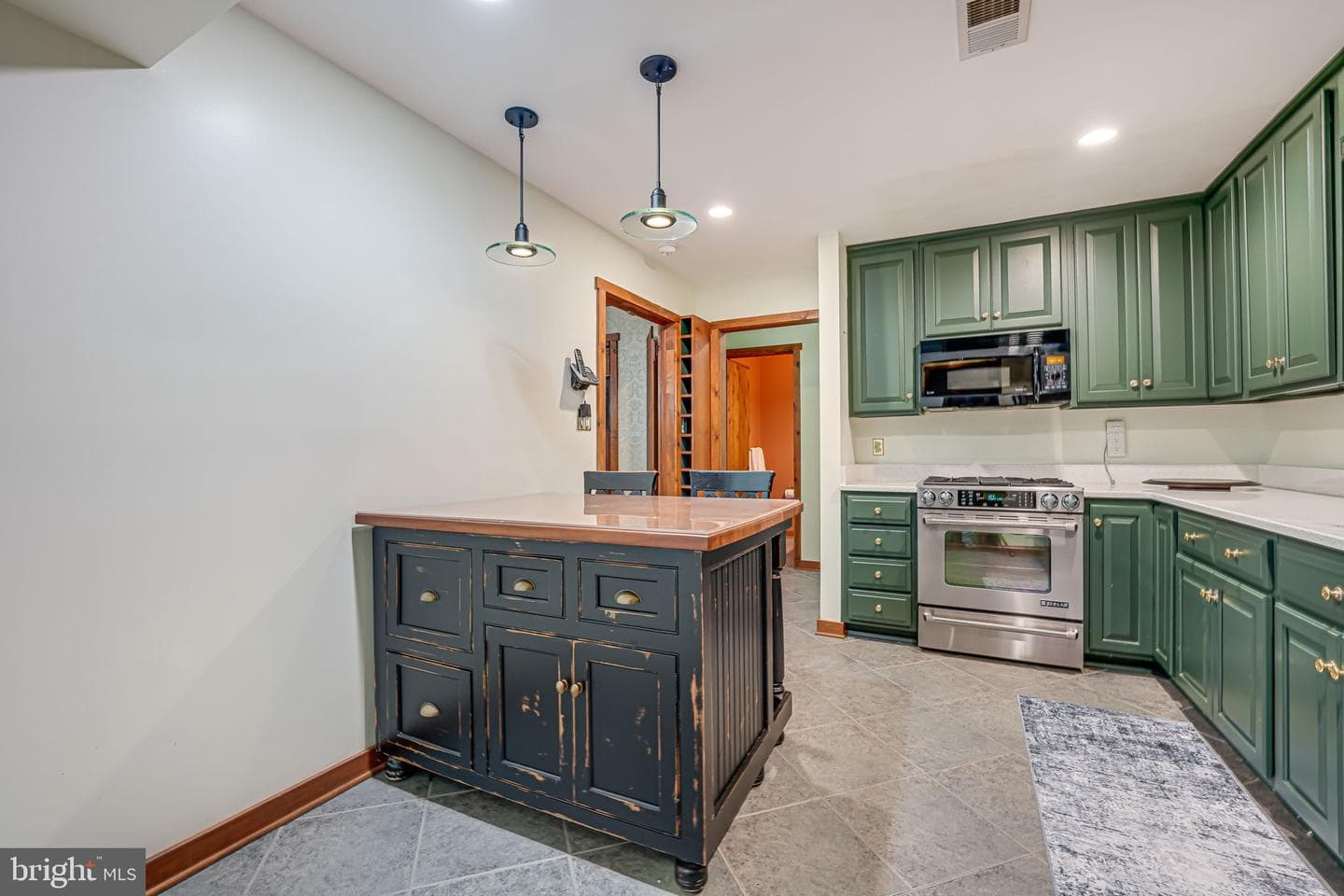 12042 Kahns Road photo 25
