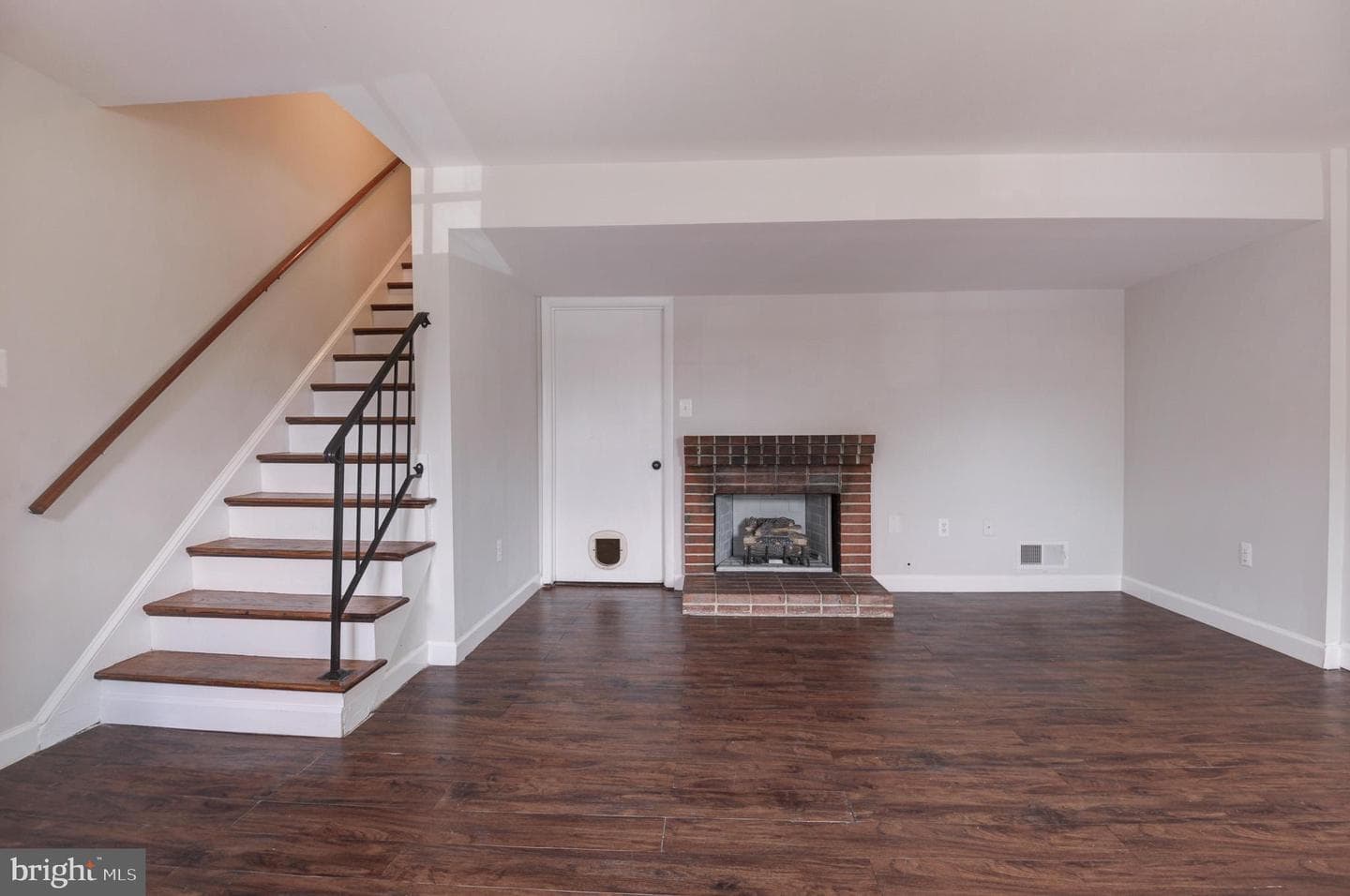 14375 Berkshire Drive photo 3