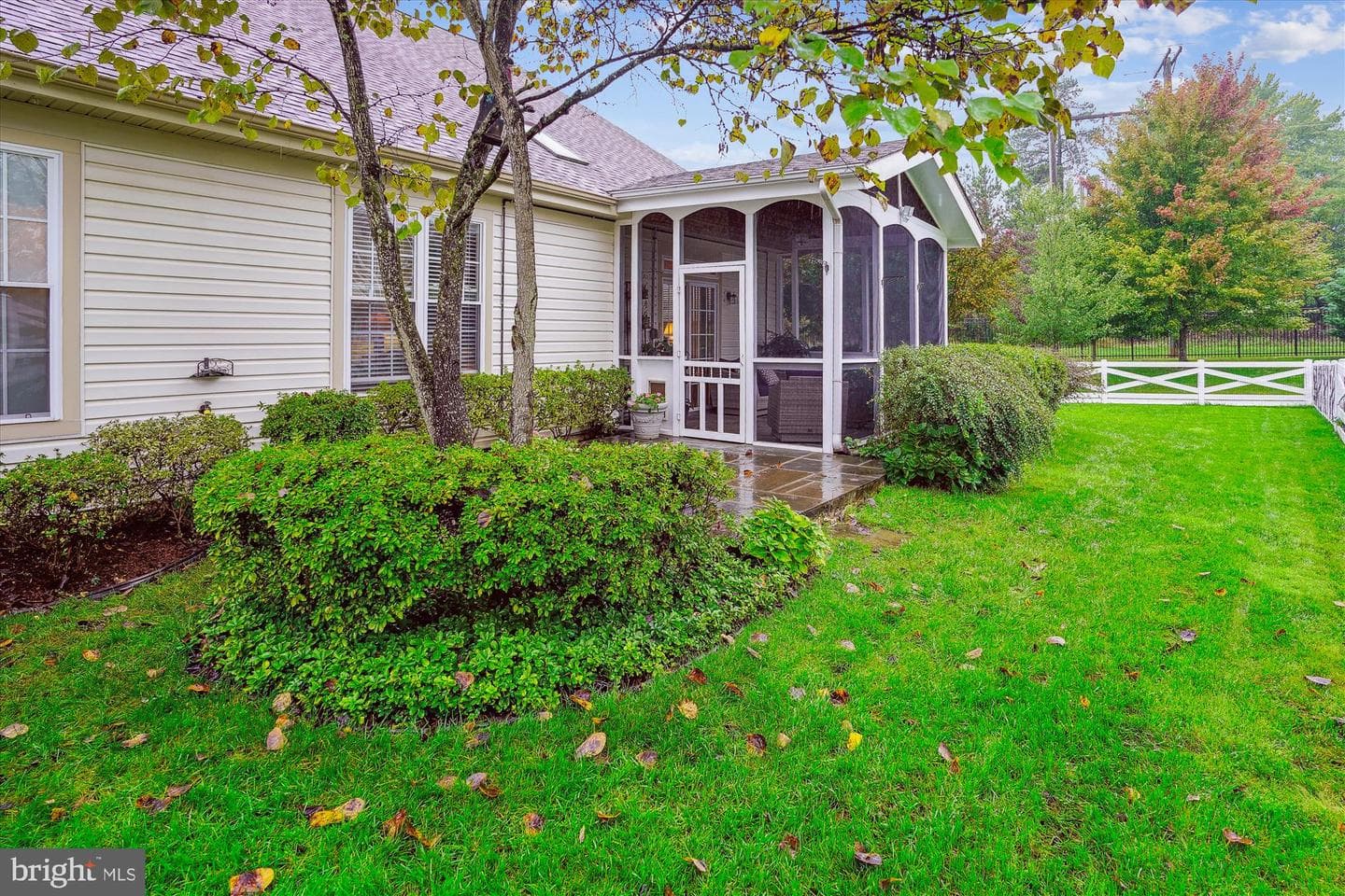 6290 Settlers Trail Place photo 9