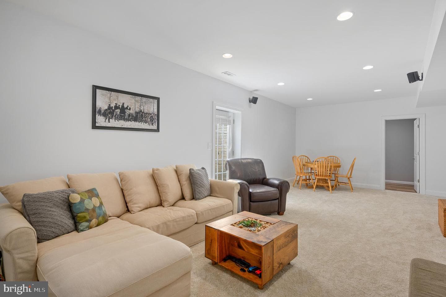 16083 Green Bay Street photo 37