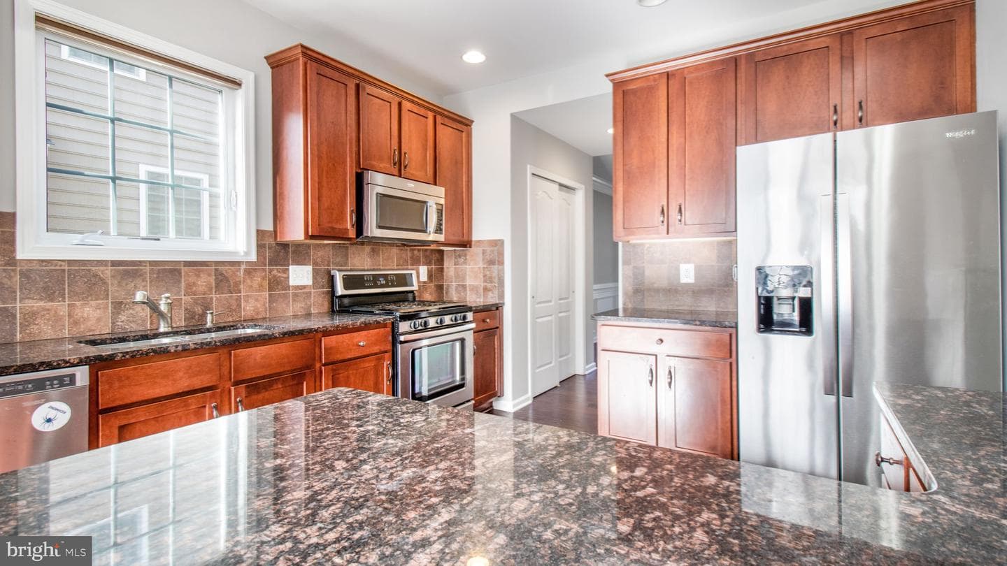 15553 Admiral Baker Circle photo 13