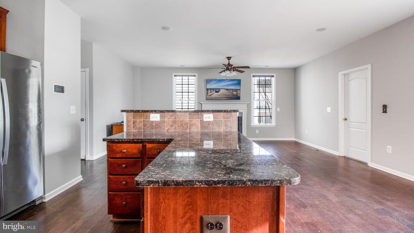 15553 Admiral Baker Circle photo 14