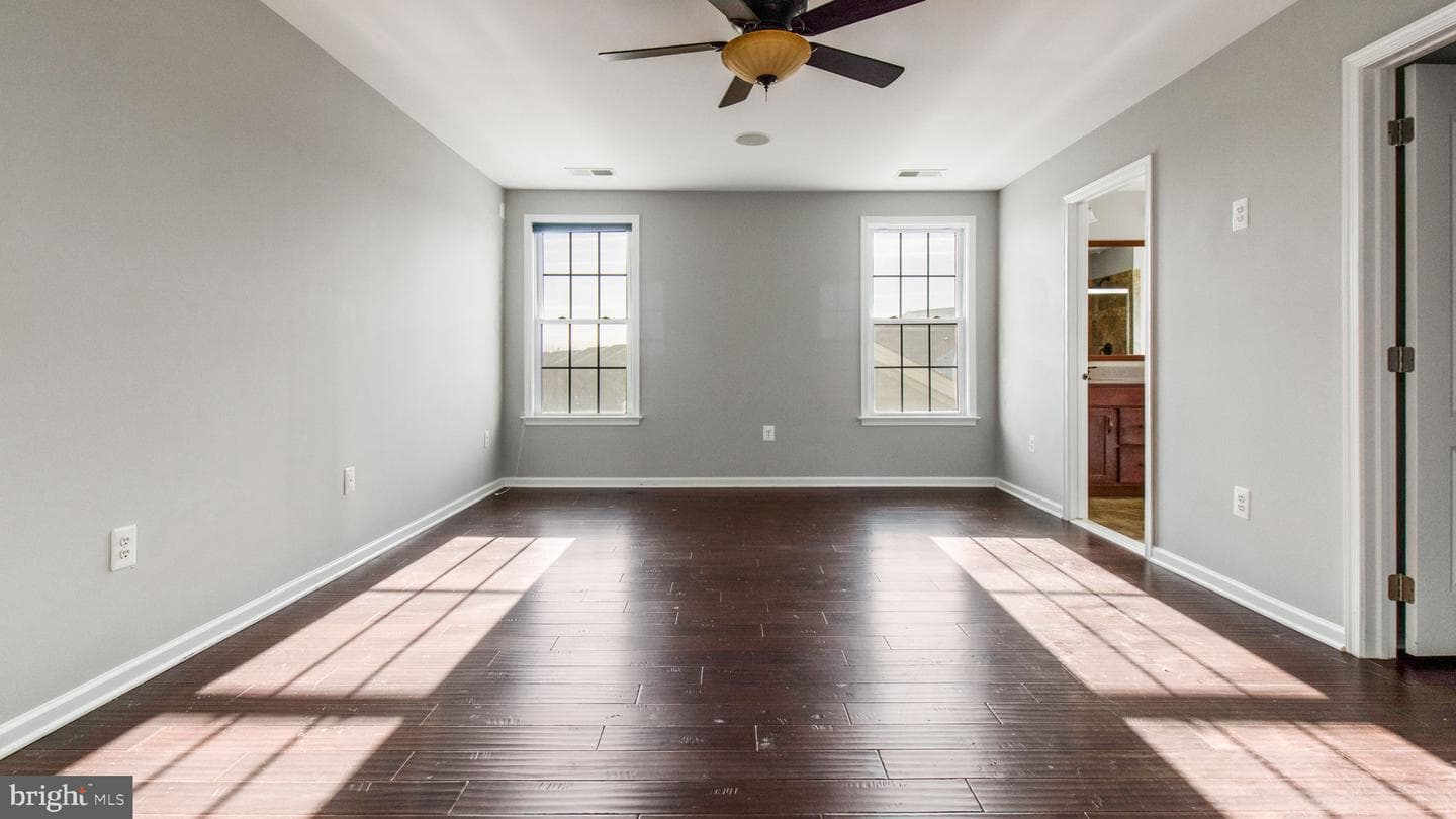 15553 Admiral Baker Circle photo 19