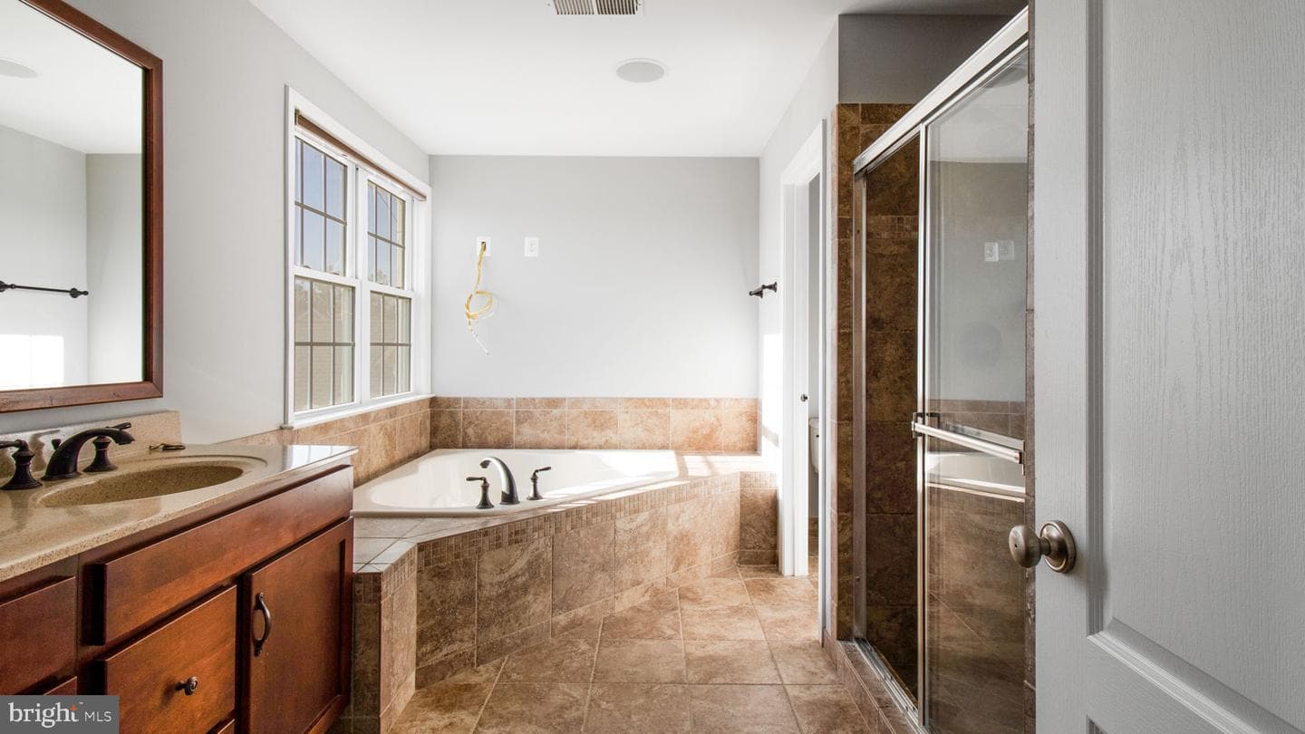 15553 Admiral Baker Circle photo 22