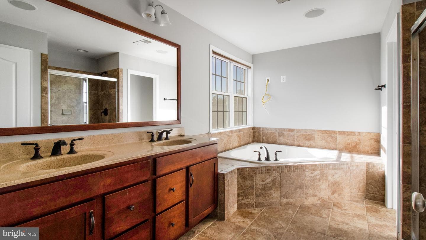 15553 Admiral Baker Circle photo 23